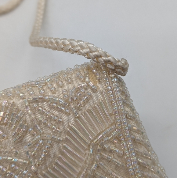Vintage off white fully beaded snap close small clutch handbag - Picture 7 of 9